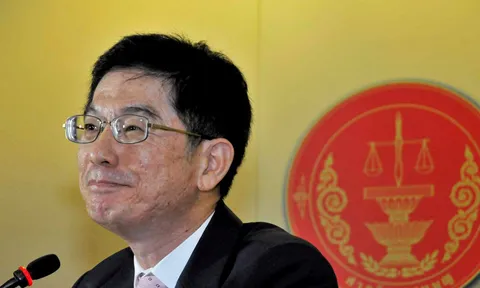 พท.ร่ายยาว9ข้อไว้อาลัยศาลรธน.ทำ20ล.เสียงไร้ความหมาย