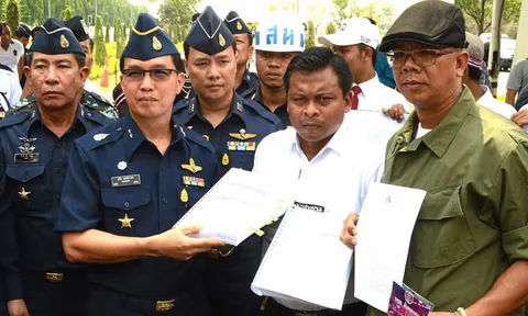 คปท.รณรงค์ ขอทหารร่วมปฏิวัติปชช. 29มี.ค.นี้ 