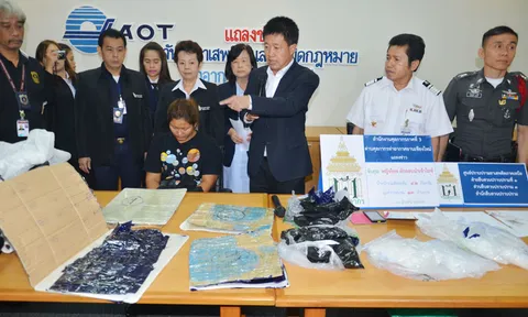 จับไอซ์ 4.2 กก. เครื่องเอกซเรย์พบ จนมุมคาสนามบิน