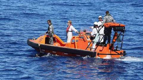 เรือออสซี่จับสัญญาณสงสัยเป็นกล่องดำ 'MH370' ได้อีก 2 ครั้ง