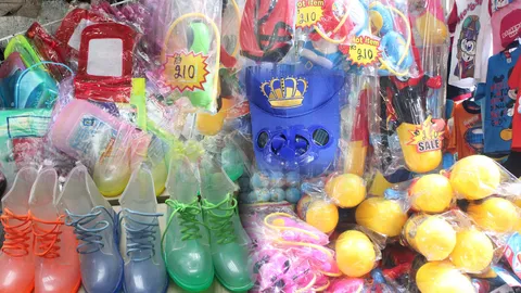 แฟนซีสาดๆ รวมพร็อพเล่นน้ำ...'วันสงกรานต์' 