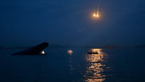 คืบหน้าเรือเฟอร์รี่โสมใต้ล่ม ดับแล้ว 4 หายอีก 291-จนท.เตรียมกู้เรือ