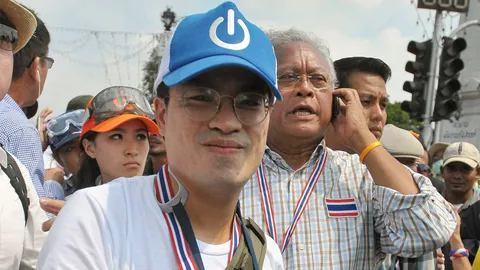 กปปส.เดินเท้า 9.5 กม. 'ถนนตก-เอเชียทีค' 20 เม.ย.