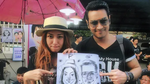 'กอฟ-แป้ง'หลบความสยอง ชวน'ใยไหม'ช็อป ชิม ตลาดน้ำอัมพวา