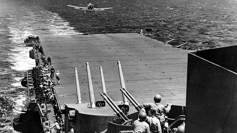 เอกชนใช้หุ่นยนต์บิน-ใต้น้ำ สำรวจดูซากเครื่องบินสหรัฐฯ หาทหารที่หายไปช่วงสงครามโลก