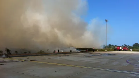 ไฟไหม้สนามบินเมืองคอน ผู้โดยสารหนีตายระทึก!