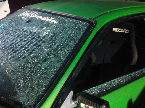 แก๊งนักซิ่ง ดวลปืนสนั่นสนามแข่งรถ สาหัส 3 ราย