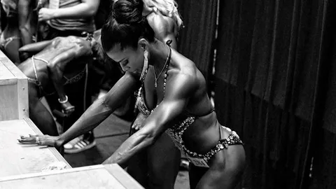 ชีวิตรุ่ง ของ รุ้งตะวัน