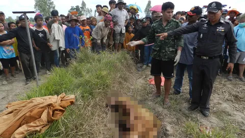 บุญบั้งไฟเลือด ตะไลยักษ์บึม พระมรณภาพ