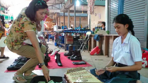 ชื่นชมสาวม.4 ตีขิมหาเงินเรียน