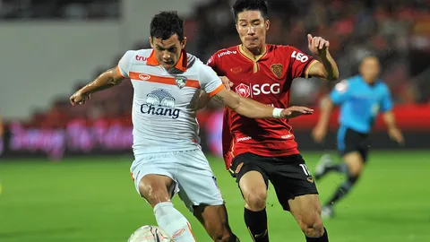 'กิเลน'สะดุด! 'ช้างศึก'บุกอัดคารัง 5-2 ร่วงจ่าฝูง 