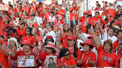 อดีต ส.ส.โคราช พท.บินพบ 'ทักษิณ' จี้ลงพื้นที่หาเสียง