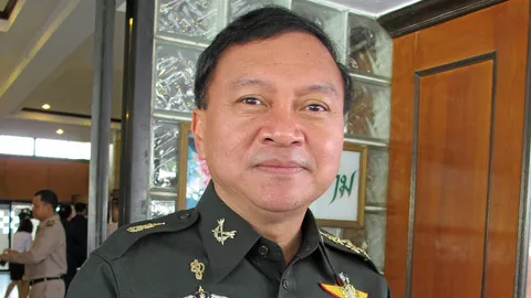  'ปลัดกลาโหม'ขานรับ'ผบ.ทบ.'ยึดมั่นกรอบ กติกากฎหมาย