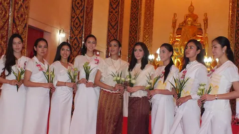 40 สาวงาม ชิงมิสยูนิเวิร์สไทยแลนด์ ฝ่าฝนเวียนเทียนที่ร้อยเอ็ด