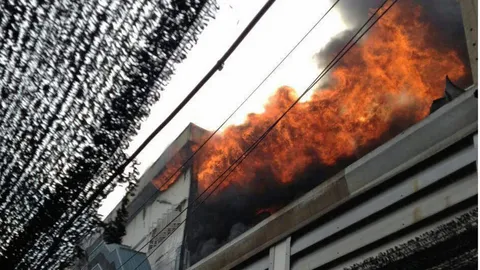 เพลิงวอด บ.ยูเนี่ยน เสียหายหนัก จ่อทุบทิ้งยกหลัง