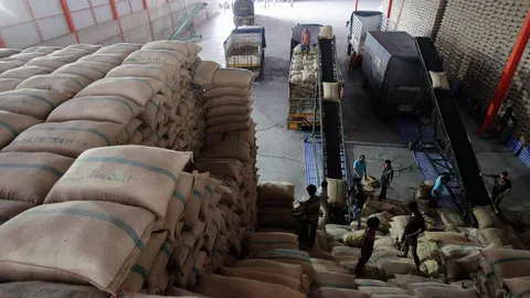 เอกชน 18 รายยื่นประมูลข้าวผ่าน'เอเฟต' ข้าวขาวซื้อเกลี้ยง