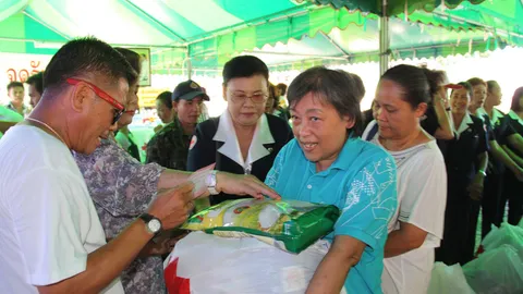 เร่งช่วยชาวบ้านตลาดเก่าบางพลี เล็งหาพื้นที่ชั่วคราวให้ขายของ