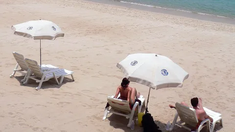 ต่างชาติขวัญผวาทหาร 'เคอร์ฟิว' วอนเว้นพื้นที่ท่องเที่ยว