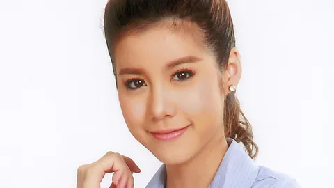 ‘เอสเธอร์’ ดี๊ด๊าเที่ยวทะเล