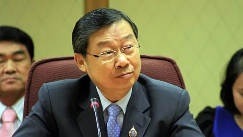 'สุรชัย' อำลาตำแหน่ง เผยทุ่มแก้วิกฤติสุดกำลัง แต่ไปไม่รอด