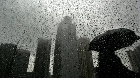 'ฝนตก' คุณคิดถึงเพลงอะไร...?