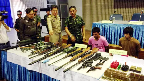 จับอีก! ขนอาวุธสงครามอื้อ พร้อมกระสุนนับพันนัด