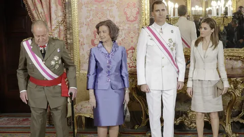 ชาวสเปนเรียกร้องลงประชามติเลิกระบอบกษัตริย์