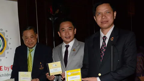 ทำหนังสือเสียงเพื่อคนตาบอด เฉลิม 60 พรรษาพระเทพฯ