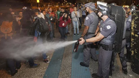 ขู่สไตรก์ใหญ่ นัดเปิดสนาม บราซิล ฉะ โครเอเชีย 