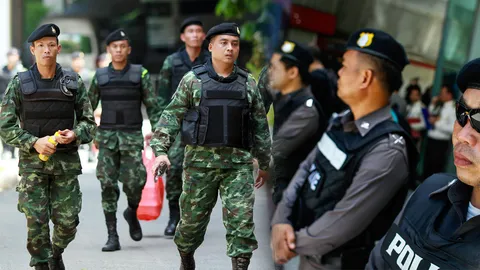 ทหาร-ตร.ปรับแผน ซุ่มเซเว่นจับม็อบ