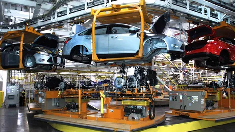 ยอดขายรถติดหล่ม 5 เดือนวูบ 42%