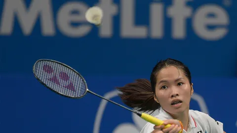 ประมวลภาพ 'น้องเมย์' พลิกโค่นมือ 2 โลก ลุ้นแชมป์แบดอิเหนา