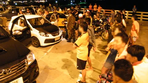 ตร.ชลบุรี ปิดถนนจับเด็กแว้น อายัด 20 คัน