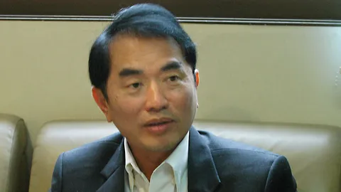 “วรงค์”ชี้กองข้าวถล่ม'ลพบุรี'ส่อพิรุธ! ซุกข้าวเสื่อมสภาพ