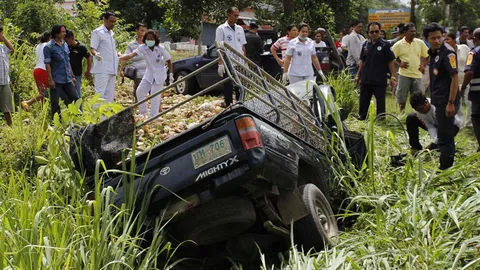 ถนนชำรุดหนัก แม่ค้ารับซื้อยางฯ สังเวยชีวิต เสียหลักดับอนาถ