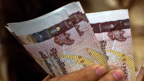 อดีต ส.ว.เลือกตั้ง 'ศรีสะเกษ-อ่างทอง-ปัตตานี' โชว์สมบัติพันล้าน