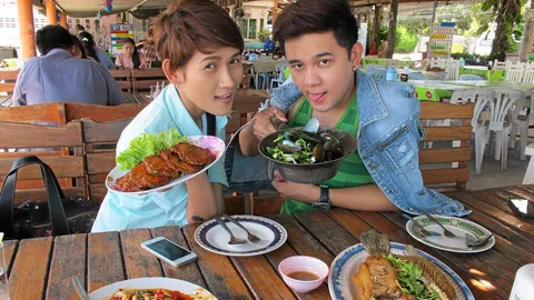 ‘แพรว-ไทด์’ตื่นตา“ครกยักษ์”อ่างศิลา สูดไอทะเล“หาดวอนนภา”ไม่แคร์ด่างดำ