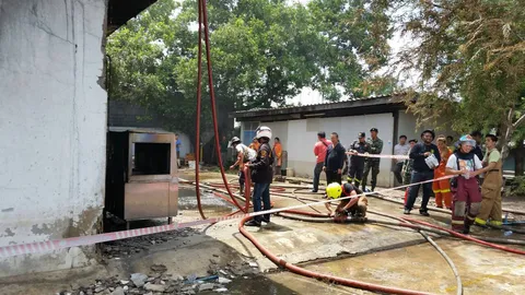 เพลิงเผาโกดังร้าง ซ.เพชรเกษม 81 วอดยกหลัง