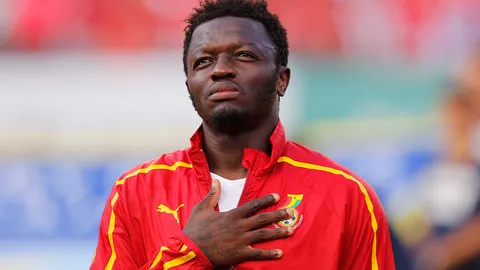 'ดาวดำ'ฉาว! เผยคลิป'มุนตารี'ดูดบารากุ,โยงเสพ'กัญชา'