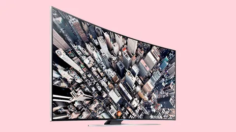 'จอแบน'มันเอาต์ ซัมซุงโชว์ยูเอชดี ทีวี เคิร์ฟพาเนล 'โค้งเว้า' เร้าใจกว่า! 