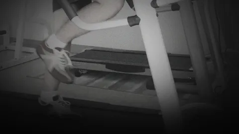 วูบ!หนุ่มเล่นฟิตเนส ช็อกดับกลางห้างดัง