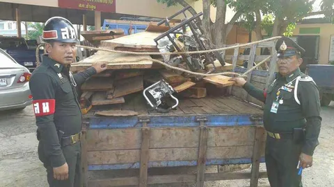 ลุยตรวจ อ.กระนวน-อ.ซำสูง 'ขอนแก่น'ยึดยาบ้า-ไม้เถื่อนเพียบ