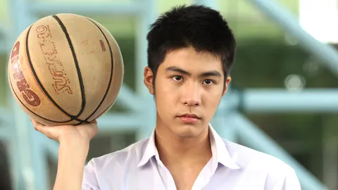 หล่อใสรีเทิร์น 'ฟลุก' เล่นหนัง "เมื่อฝนหยดลงบนหัว"
