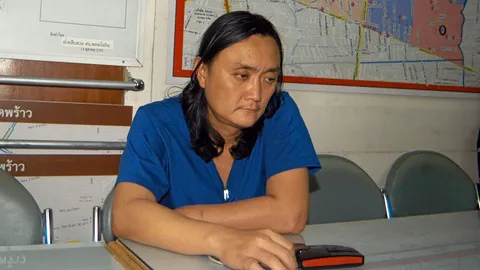 ฆ่าเมียท้อง