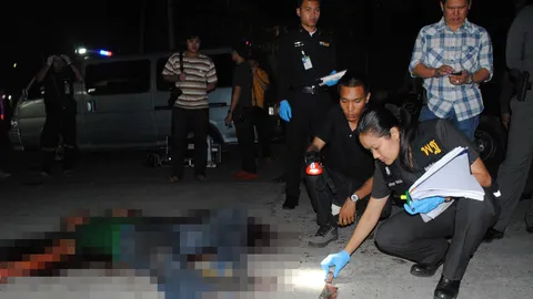 หนุ่มวินจยย.เมากร่างควงมีด โดนฟันคอดับอนาถริมถ.รามคำแหง2