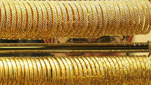 ราคาทองมีแนวโน้มดิ่งลงตามตลาดโลก จากวิกฤติอิรัก