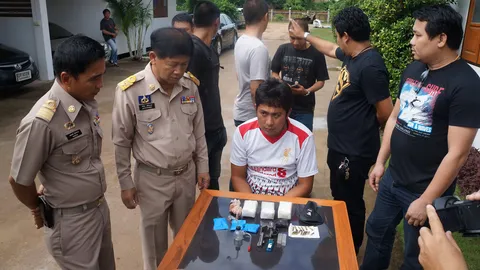 รวบลูกอดีตนายก อบต.สุโขทัย ยึดยานรกกว่า 7 พันเม็ด
