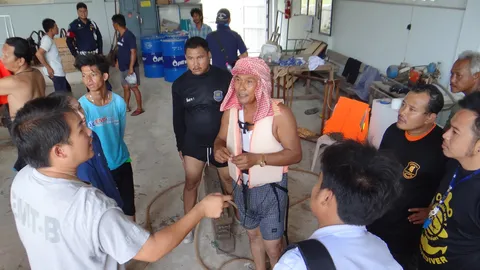 พ่อร่ำไห้ วอนกองบิน5 ช่วยหาลูกเป็นใบ้ หายไปกับทะเล