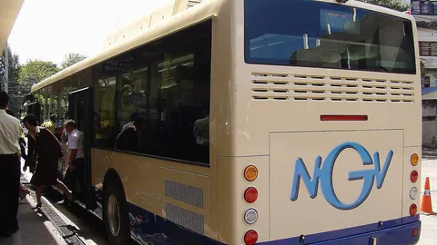 สหภาพฯ ขสมก. ยื่นหนังสือ คสช. เร่งซื้อเมล์เอ็นจีวี-พักชำระหนี้