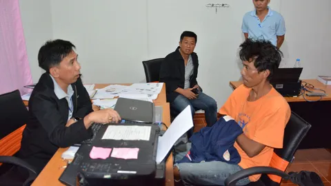 พ่อโมโหโหด ซ้อมลูกโคม่า แค่ทำไม่ได้ดังใจ (ชมคลิป)